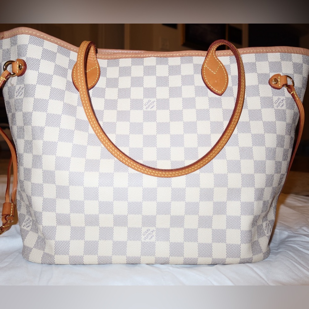 Louis Vuitton Neverfull MM